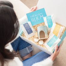 Load image into Gallery viewer, Herm gift box